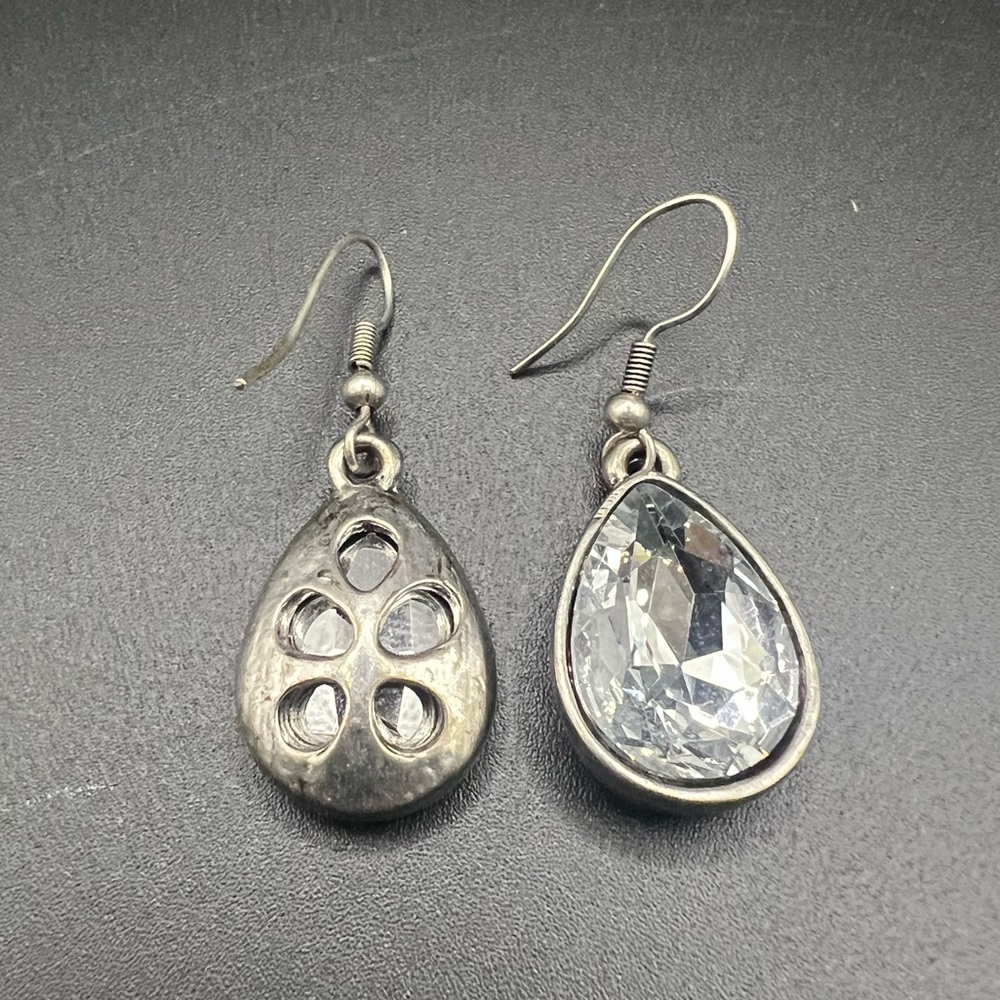 Elegant Silver Tone Teardrop Earrings - Picture 2 of 3
